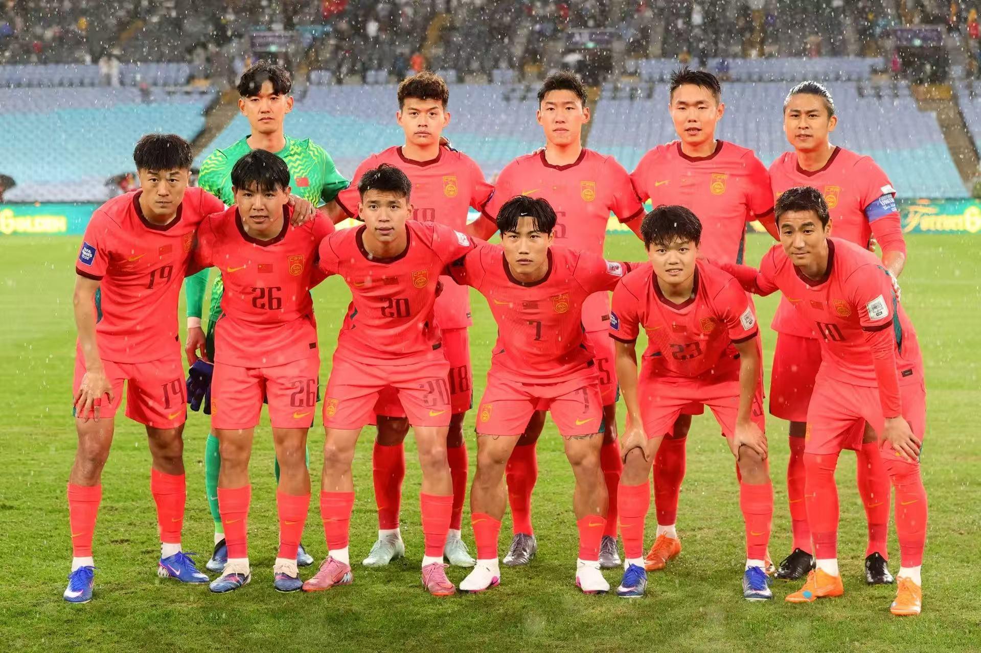 LEYU SPORTS-从意难平到释怀！国足系列赛胜世界杯队，却输同样未进的喀麦隆